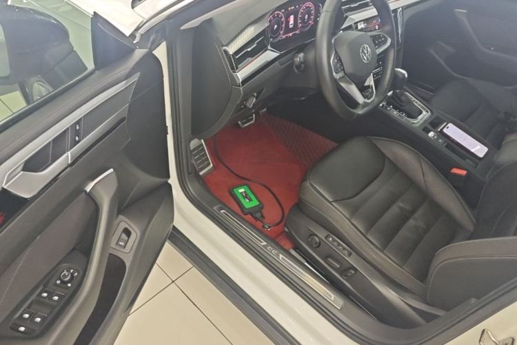 Used Volkswagen FAW-Volkswagen CC 2023 Hunting Vehicle 380TSI Hunter's Heart Edition Driver Seat