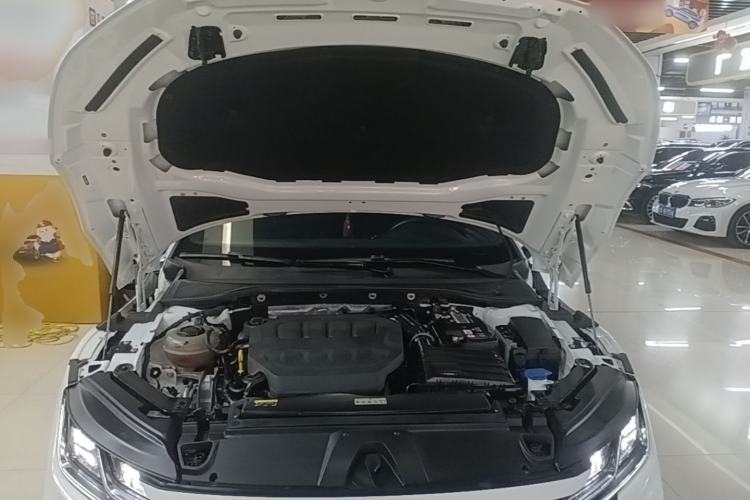 Used Volkswagen FAW-Volkswagen CC 2023 380TSI Striking Edition Engine Bay