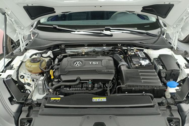Used Volkswagen FAW-Volkswagen CC 2023 Hunting Vehicle 380TSI Hunter's Heart Edition Engine Bay