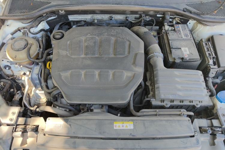 Used Volkswagen FAW-Volkswagen CC 2023 Hunting Vehicle 380TSI Hunter's Heart Edition Engine Bay