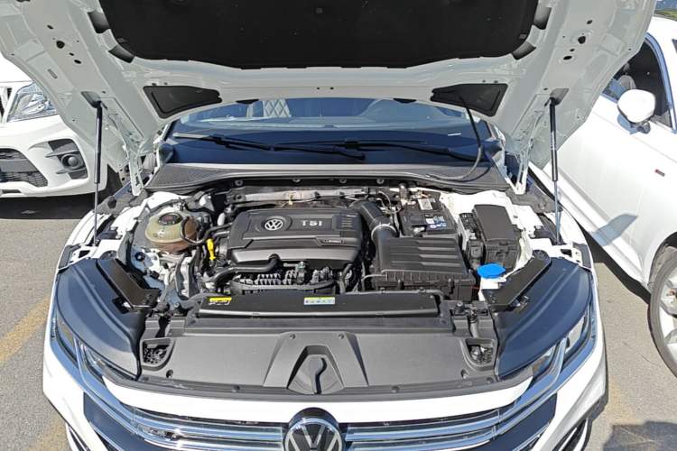 Used Volkswagen FAW-Volkswagen CC 2023 380TSI Striking Edition Engine Bay