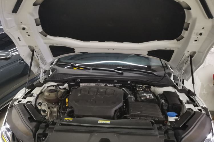 Used Volkswagen FAW-Volkswagen CC 2023 380TSI Striking Edition Engine Bay