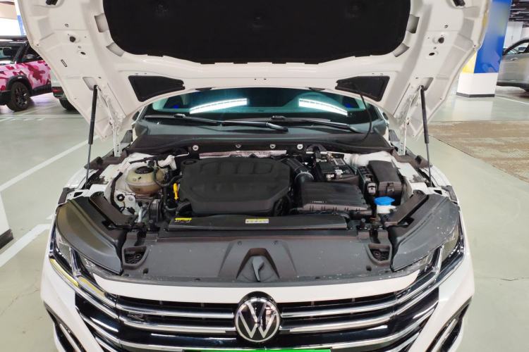 Used Volkswagen FAW-Volkswagen CC 2023 380TSI Striking Edition Engine Bay