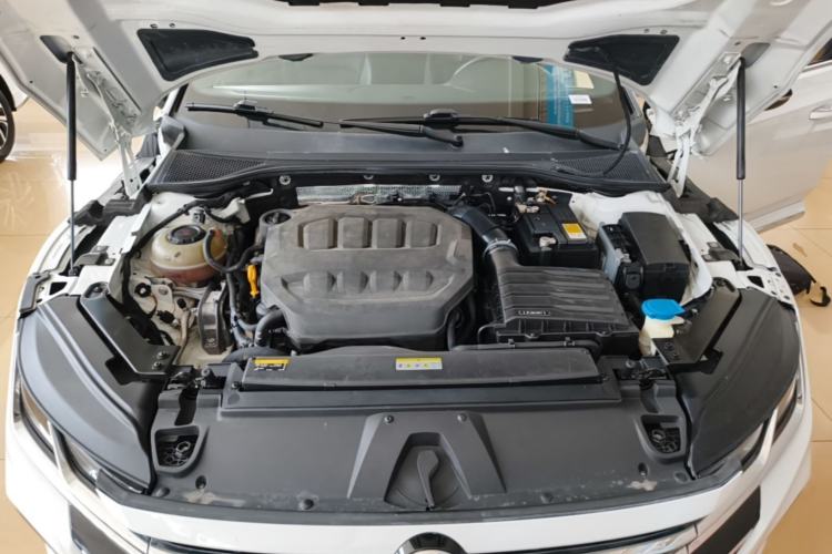 Used Volkswagen FAW-Volkswagen CC 2023 380TSI Striking Edition Engine Bay