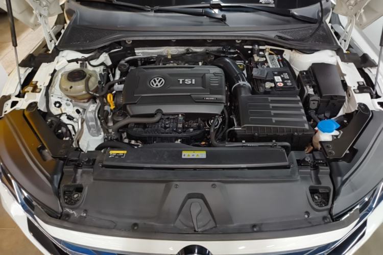 Used Volkswagen FAW-Volkswagen CC 2023 380TSI Striking Edition Engine Bay