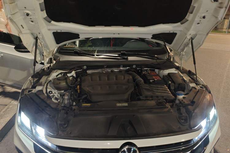 Used Volkswagen FAW-Volkswagen CC 2023 380TSI Striking Edition Engine Bay