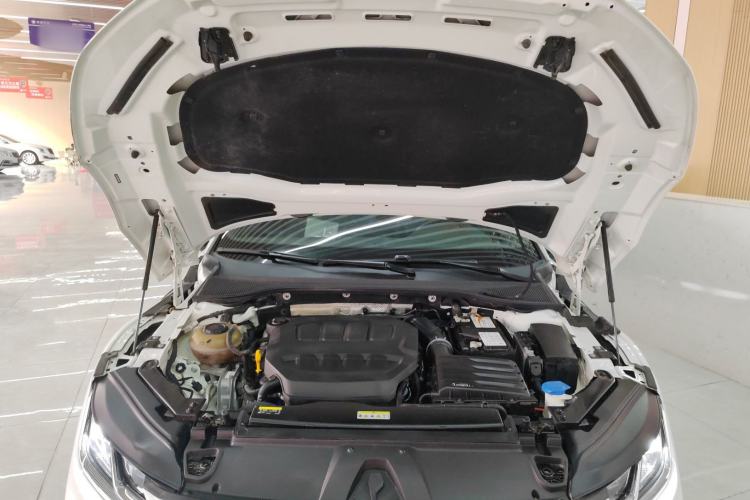 Used Volkswagen FAW-Volkswagen CC 2023 380TSI Striking Edition Engine Bay