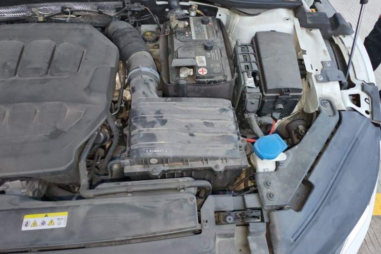 Used Volkswagen FAW-Volkswagen CC 2023 380TSI Striking Edition Engine Bay Left