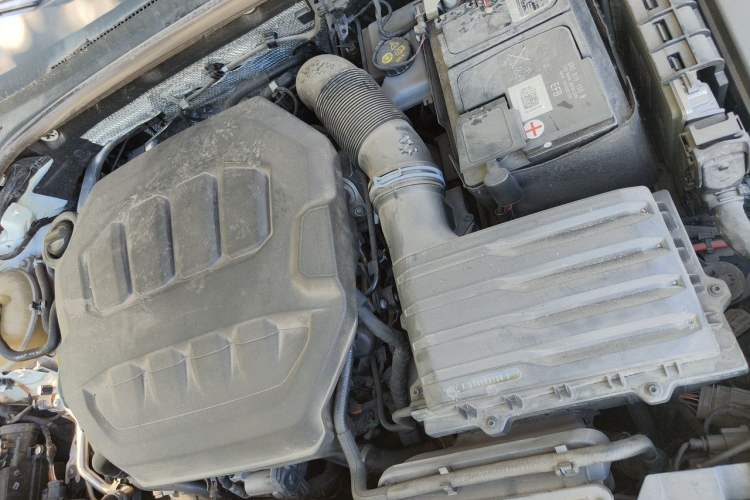 Used Volkswagen FAW-Volkswagen CC 2023 Hunting Vehicle 380TSI Hunter's Heart Edition Engine Bay Left