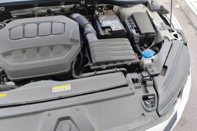 Used Volkswagen FAW-Volkswagen CC 2023 380TSI Striking Edition Engine Bay Left