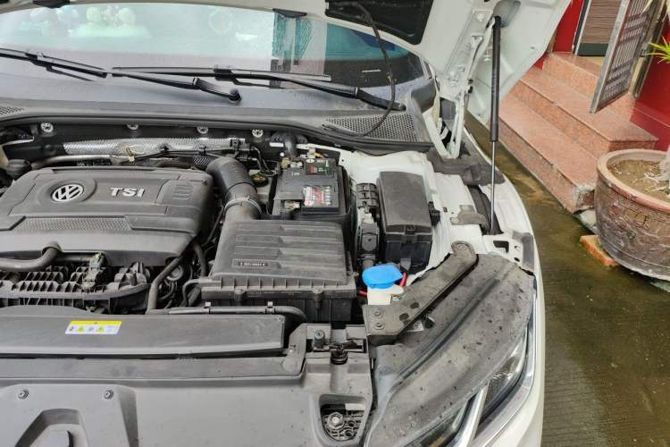 Used Volkswagen FAW-Volkswagen CC 2023 380TSI Glorious Edition Engine Bay Left