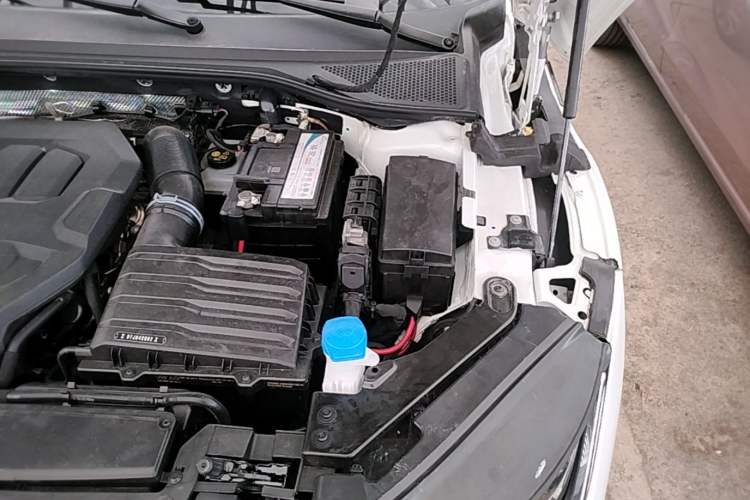 Used Volkswagen FAW-Volkswagen CC 2023 380TSI Striking Edition Engine Bay Left