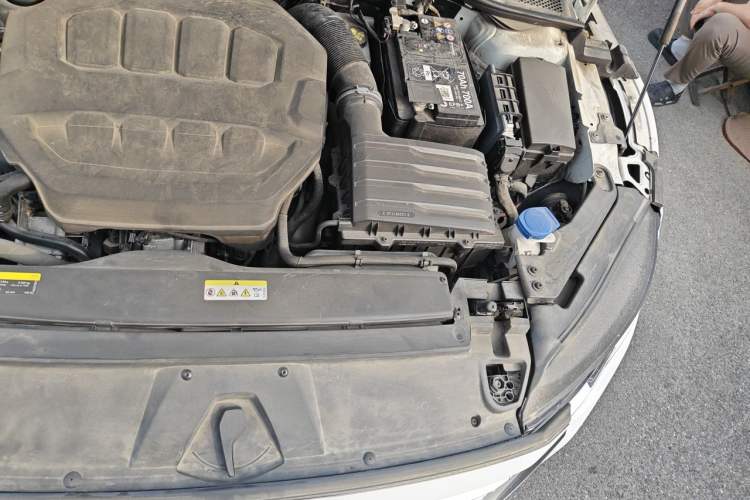 Used Volkswagen FAW-Volkswagen CC 2023 380TSI Striking Edition Engine Bay Left