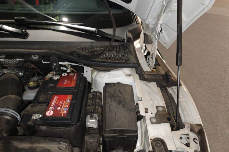 Used Volkswagen FAW-Volkswagen CC 2023 380TSI Striking Edition Engine Bay Left