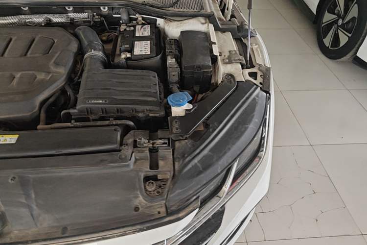 Used Volkswagen FAW-Volkswagen CC 2023 380TSI Striking Edition Engine Bay Left