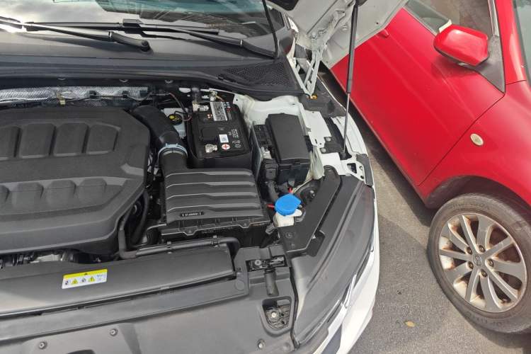 Used Volkswagen FAW-Volkswagen CC 2023 Hunting Vehicle 380TSI Hunter's Heart Edition Engine Bay Left