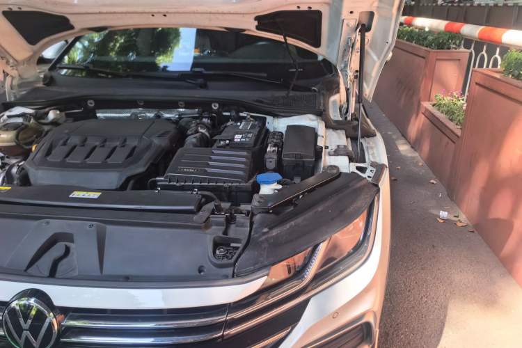 Used Volkswagen FAW-Volkswagen CC 2023 Adventure Vehicle 330TSI Hunter Vision Edition Engine Bay Left