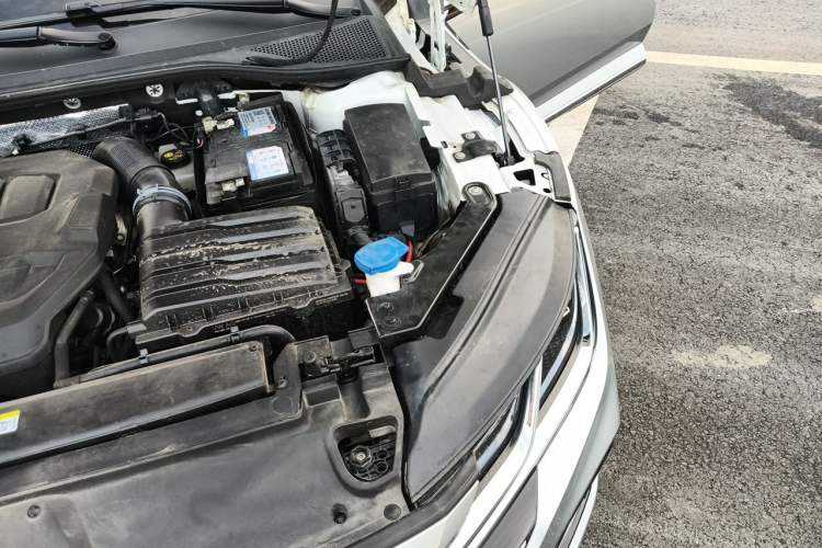 Used Volkswagen FAW-Volkswagen CC 2023 380TSI Striking Edition Engine Bay Left