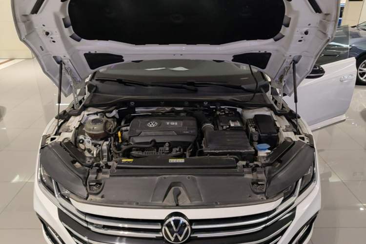 Used Volkswagen FAW-Volkswagen CC 2023 380TSI Striking Edition Engine Bay