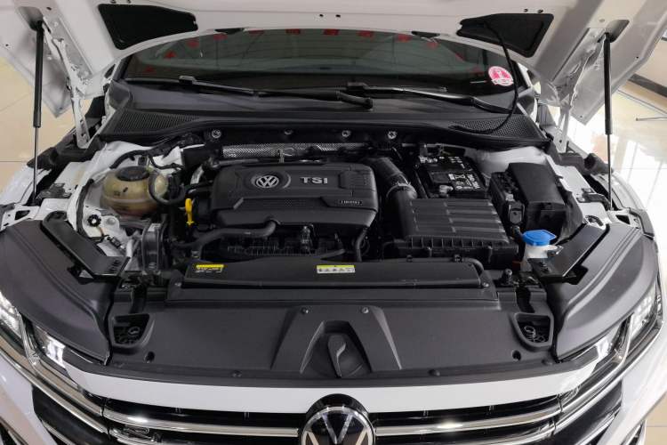 Used Volkswagen FAW-Volkswagen CC 2023 380TSI Striking Edition Engine Bay