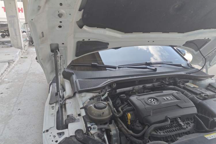 Used Volkswagen FAW-Volkswagen CC 2023 380TSI Striking Edition Engine Bay Right