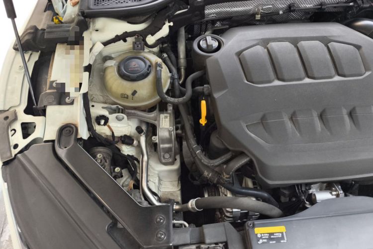 Used Volkswagen FAW-Volkswagen CC 2023 Hunting Vehicle 380TSI Hunter's Heart Edition Engine Bay Right