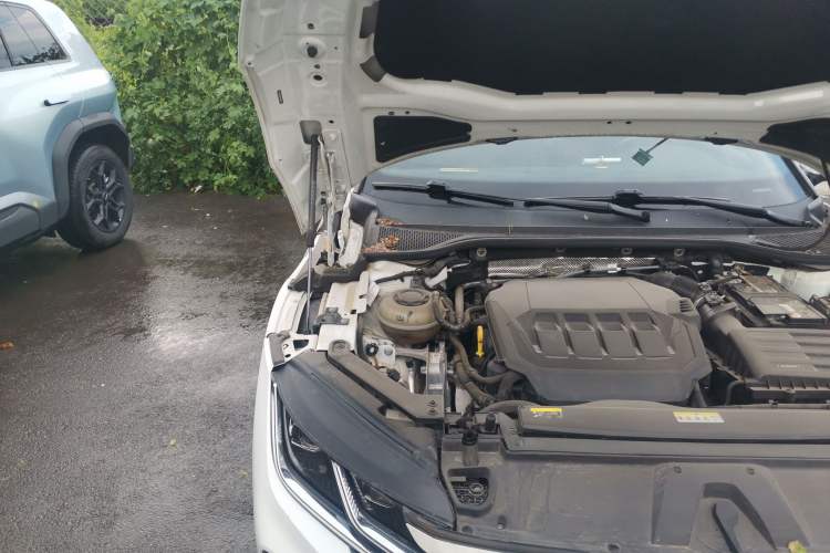 Used Volkswagen FAW-Volkswagen CC 2023 330TSI Ignite Edition Engine Bay Right