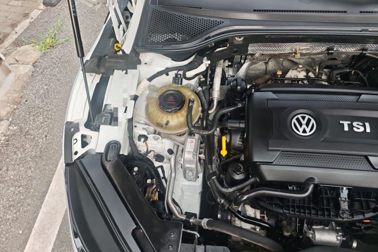 Used Volkswagen FAW-Volkswagen CC 2023 380TSI Striking Edition Engine Bay Right