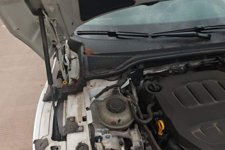 Used Volkswagen FAW-Volkswagen CC 2023 380TSI Striking Edition Engine Bay Right