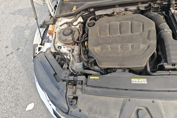 Used Volkswagen FAW-Volkswagen CC 2023 380TSI Striking Edition Engine Bay Right