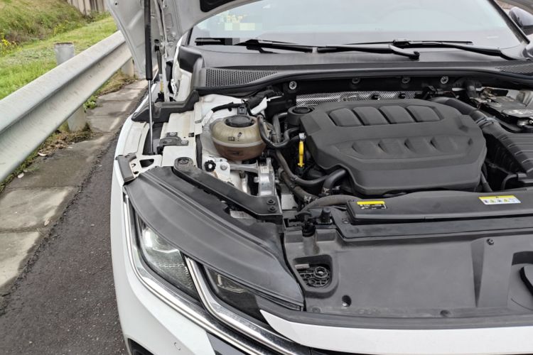 Used Volkswagen FAW-Volkswagen CC 2023 380TSI Striking Edition Engine Bay Right