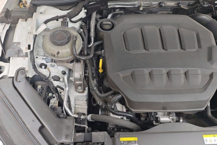 Used Volkswagen FAW-Volkswagen CC 2023 380TSI Striking Edition Engine Bay Right