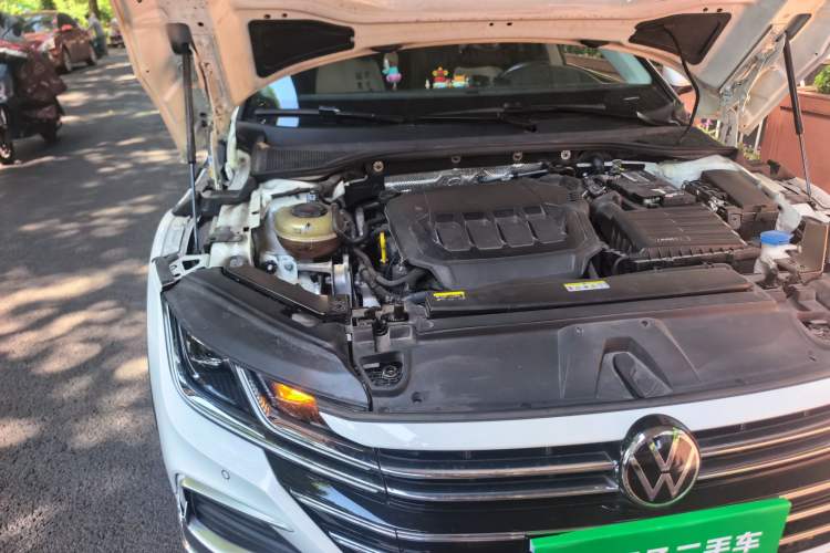 Used Volkswagen FAW-Volkswagen CC 2023 Adventure Vehicle 330TSI Hunter Vision Edition Engine Bay Right