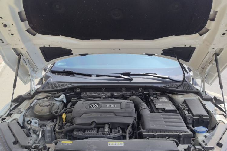 Used Volkswagen FAW-Volkswagen CC 2023 380TSI Striking Edition Engine Bay