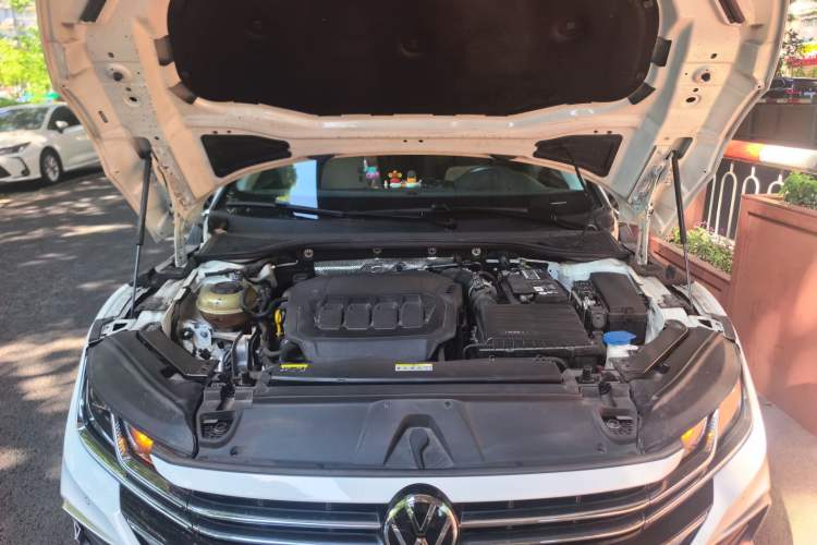 Used Volkswagen FAW-Volkswagen CC 2023 Adventure Vehicle 330TSI Hunter Vision Edition Engine Bay