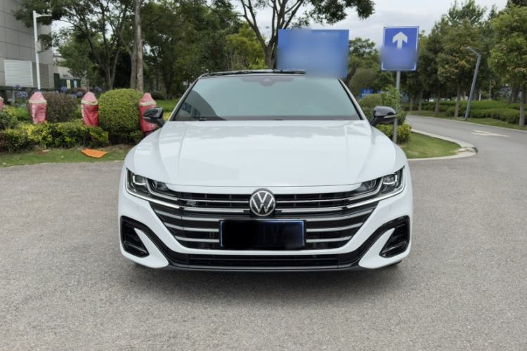 Used Volkswagen FAW-Volkswagen CC 2023 380TSI Striking Edition Exterior 1