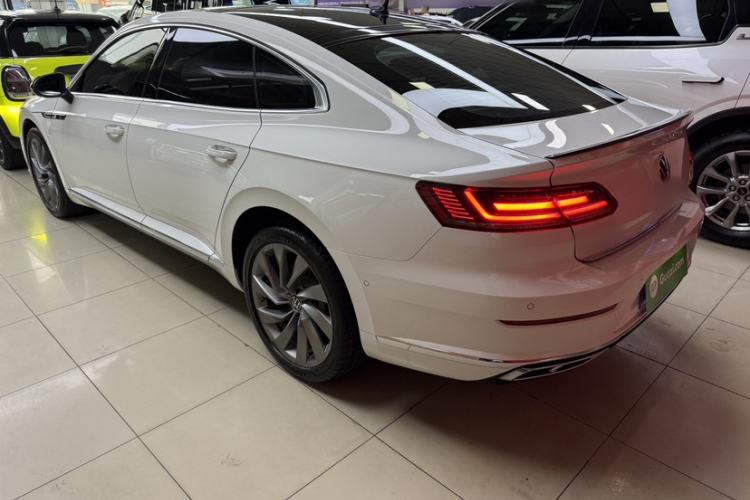 Used Volkswagen FAW-Volkswagen CC 2023 380TSI Striking Edition Exterior 2