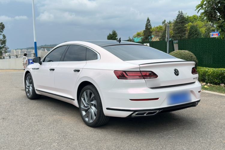 Used Volkswagen FAW-Volkswagen CC 2023 380TSI Striking Edition Exterior 2