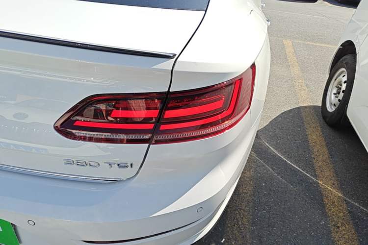 Used Volkswagen FAW-Volkswagen CC 2023 380TSI Striking Edition Exterior 3