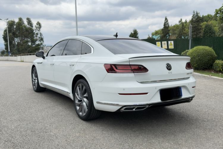 Used Volkswagen FAW-Volkswagen CC 2023 380TSI Striking Edition Exterior 3