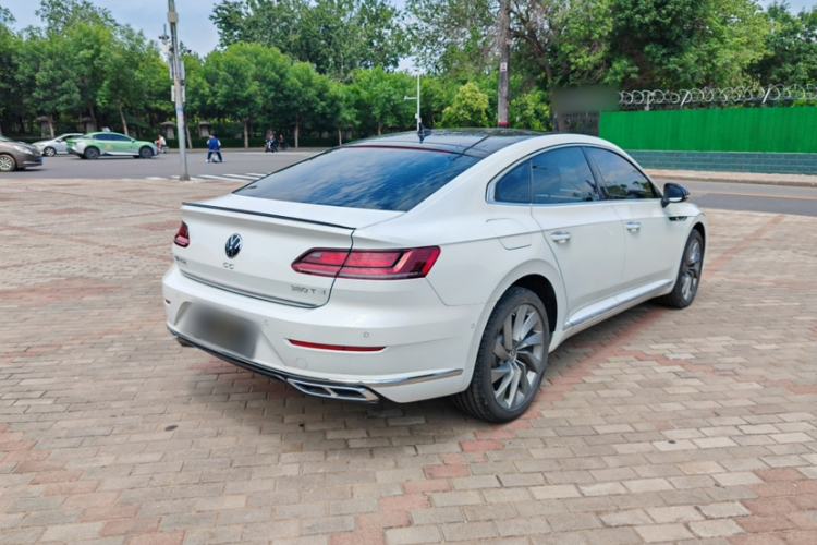 Used Volkswagen FAW-Volkswagen CC 2023 380TSI Striking Edition Exterior 4