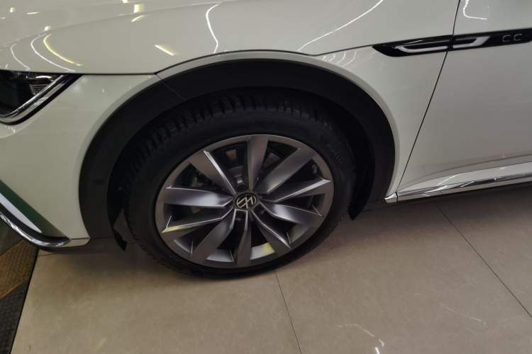 Used Volkswagen FAW-Volkswagen CC 2023 Hunting Vehicle 380TSI Hunter's Heart Edition Exterior 4