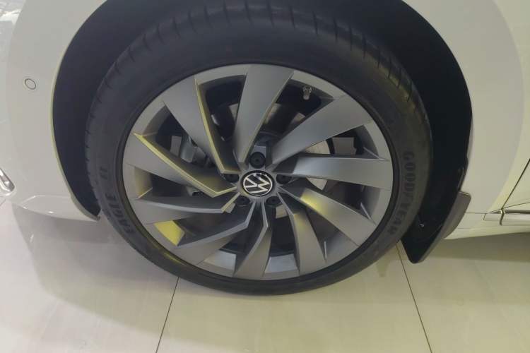 Used Volkswagen FAW-Volkswagen CC 2023 380TSI Striking Edition Exterior 4
