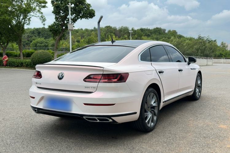Used Volkswagen FAW-Volkswagen CC 2023 380TSI Striking Edition Exterior 4