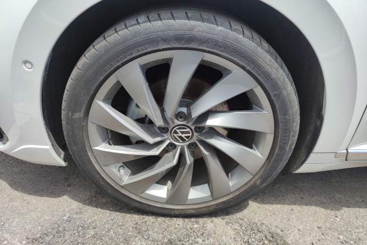 Used Volkswagen FAW-Volkswagen CC 2023 380TSI Striking Edition Exterior 4