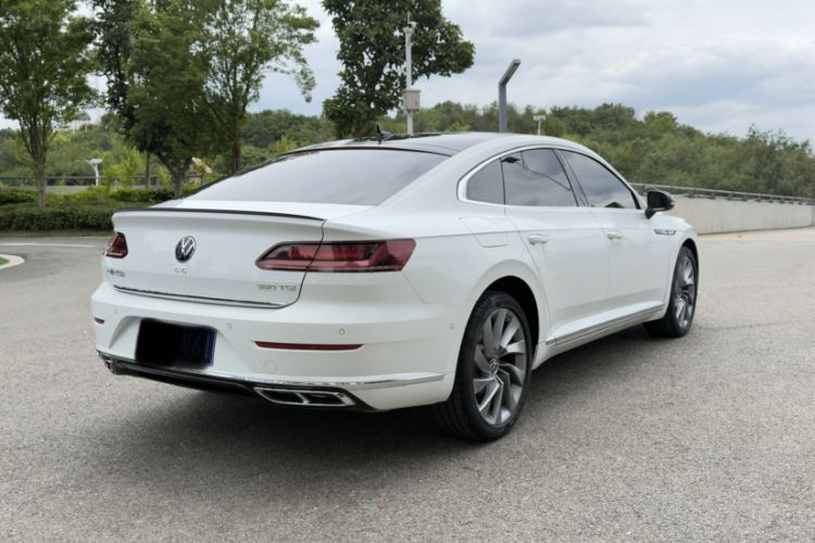 Used Volkswagen FAW-Volkswagen CC 2023 380TSI Striking Edition Exterior 5