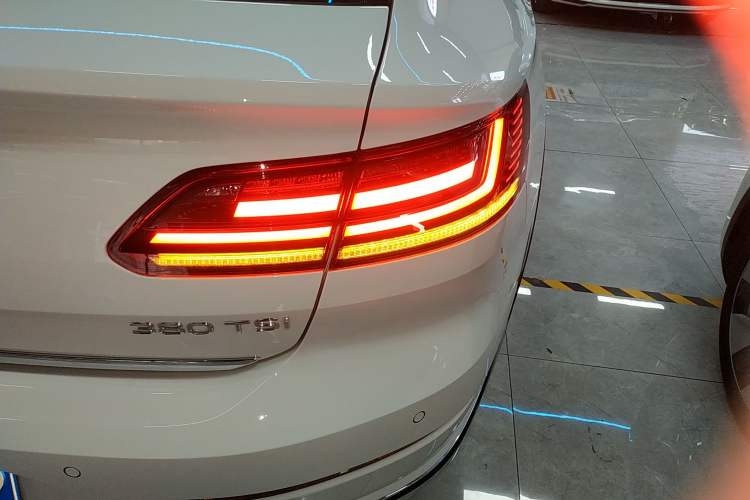 Used Volkswagen FAW-Volkswagen CC 2023 Hunting Vehicle 380TSI Hunter's Heart Edition Exterior 6