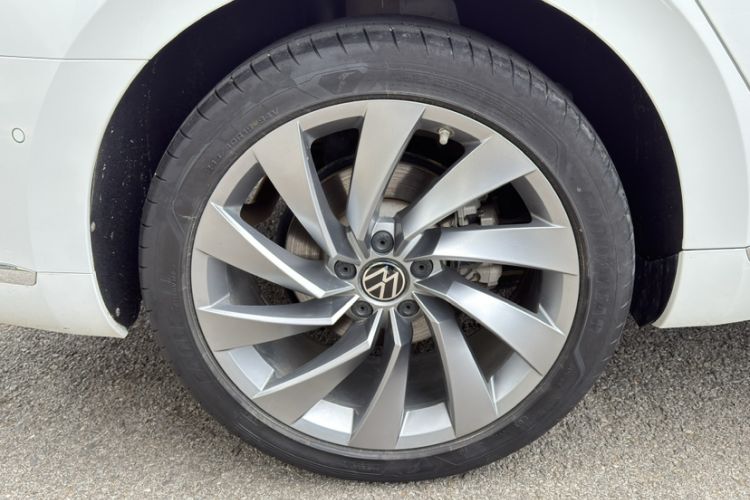 Used Volkswagen FAW-Volkswagen CC 2023 380TSI Striking Edition Exterior 6