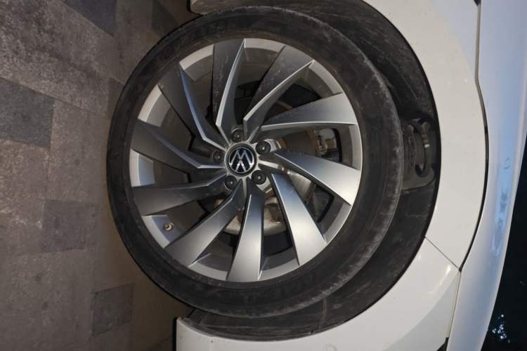 Used Volkswagen FAW-Volkswagen CC 2023 380TSI Striking Edition Exterior 7
