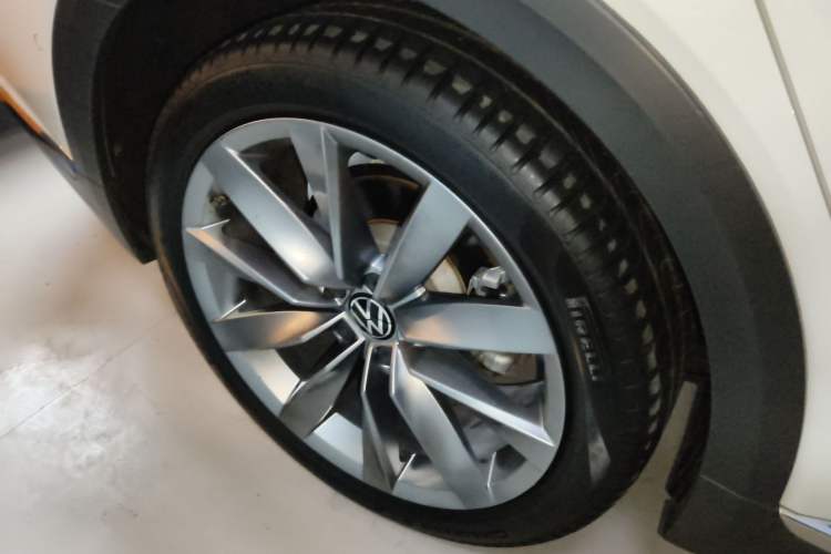 Used Volkswagen FAW-Volkswagen CC 2023 Hunting Vehicle 380TSI Hunter's Heart Edition Exterior 8